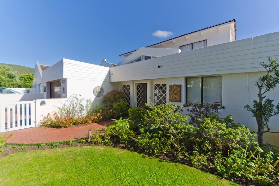 4 Bedroom Property for Sale in Leisure Isle Western Cape